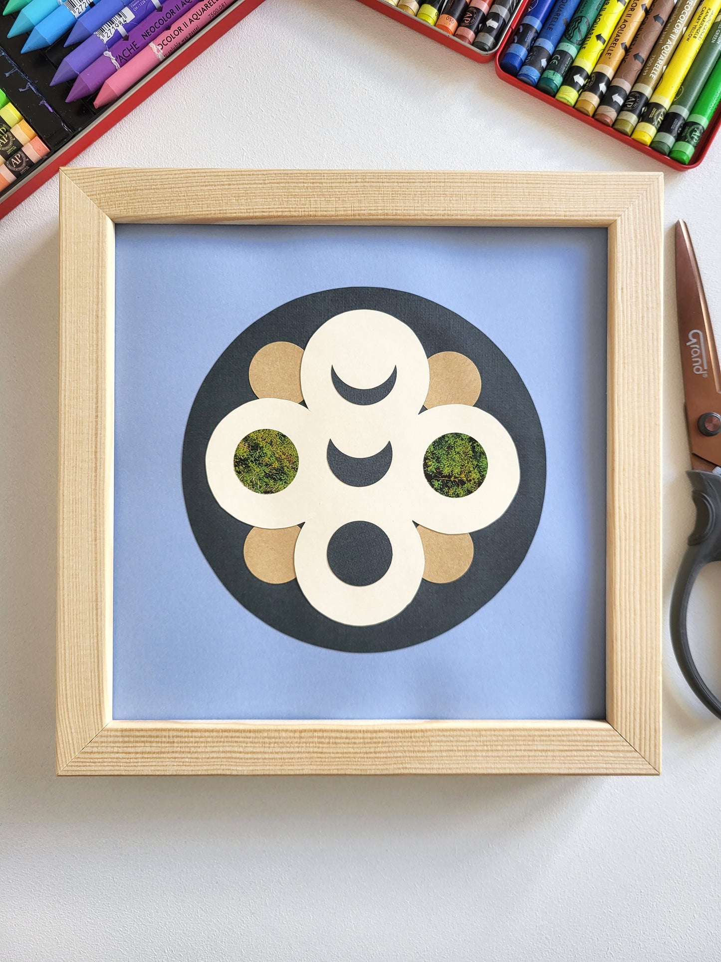 "Forest Eclipse" - 20 x 20 cm