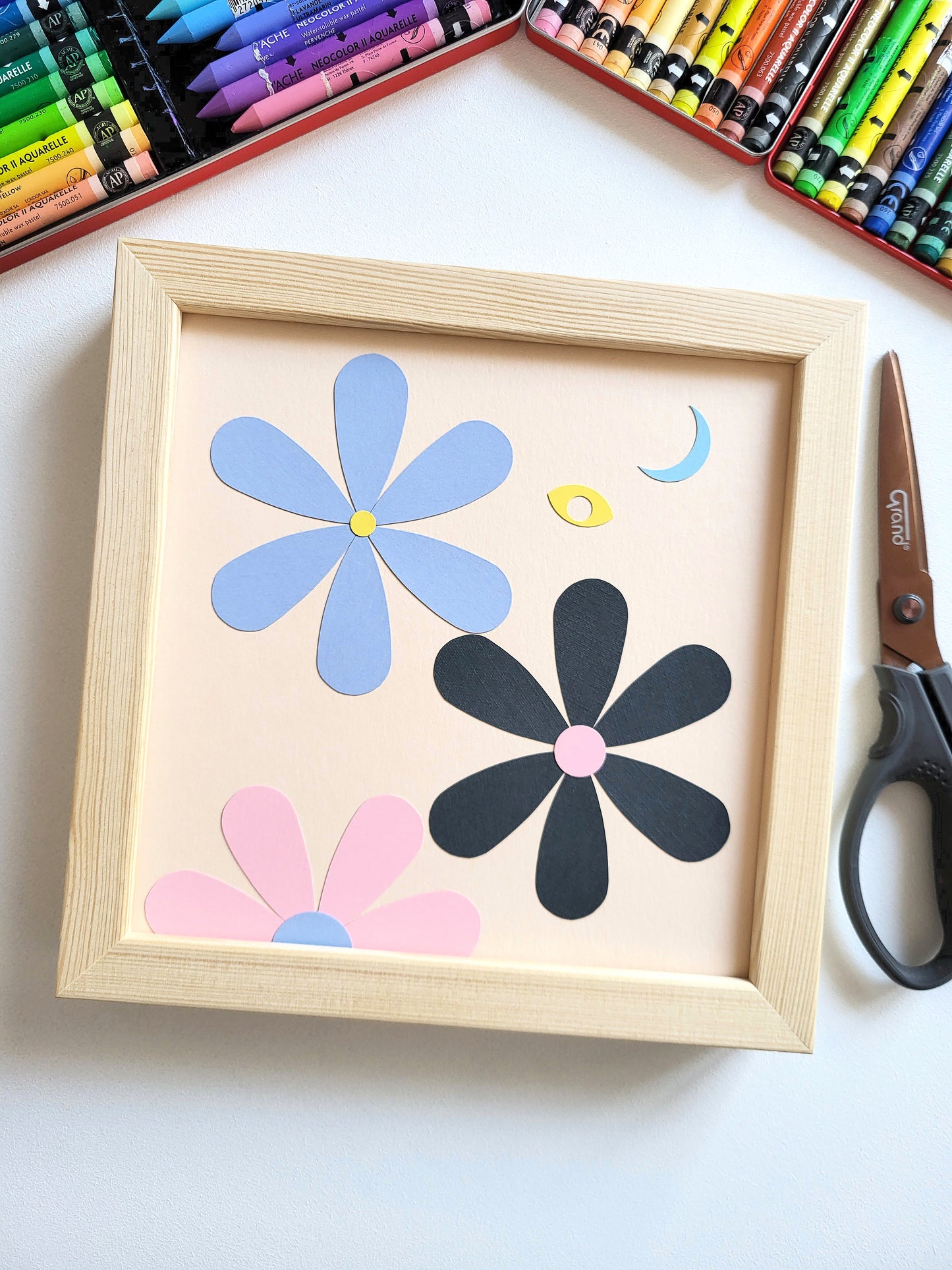 "Daisies And The Moon" - 20 x 20 cm